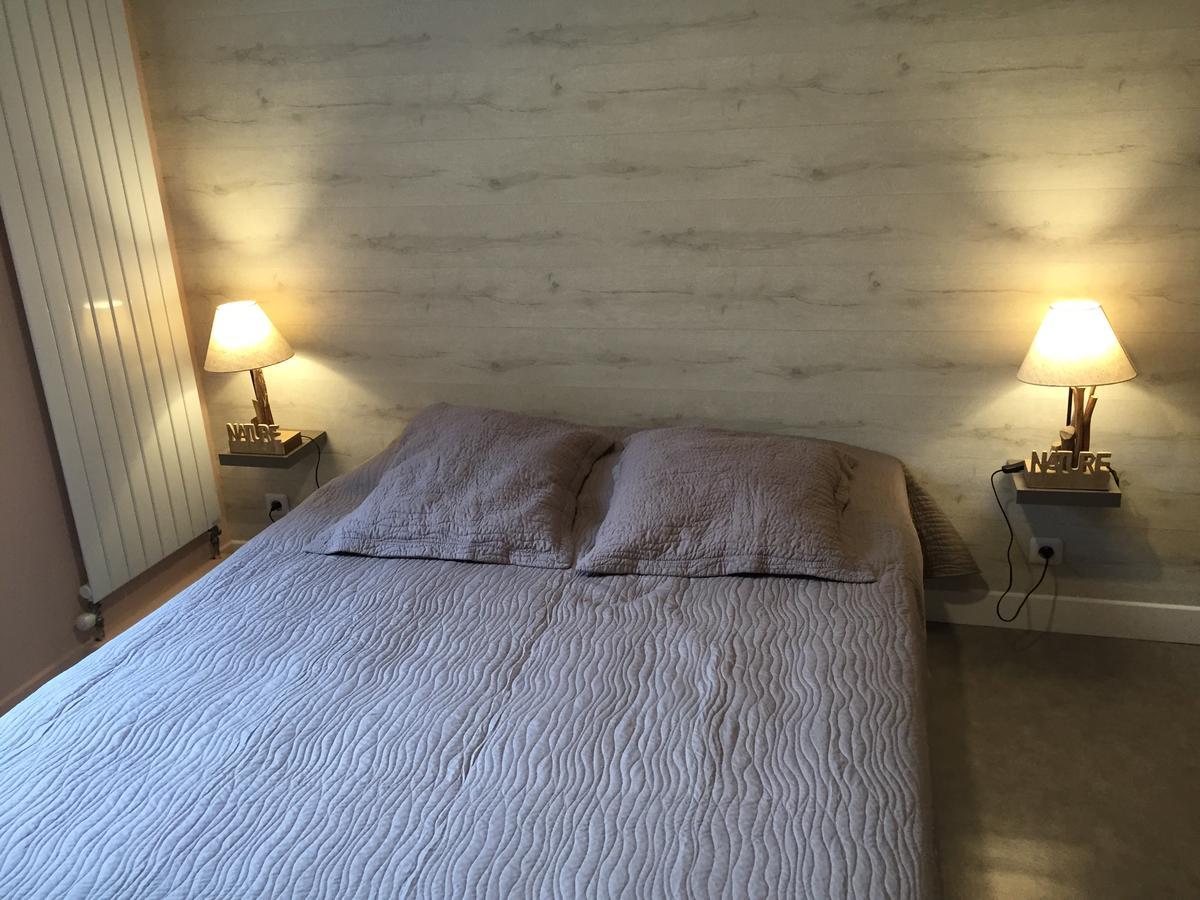 La Roseraie Villa Haybes Bagian luar foto